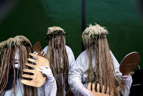 Canadians are ditching trips to the U.S. — and the numbers are stunning