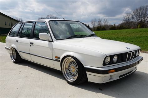 1990 BMW 318i Touring for sale on BaT Auctions - sold for $8,500 on ...