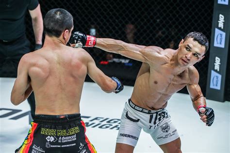 जॉनसन से वर्ल्ड टाइटल फाइट के लिए उत्सुक काइरत - ONE Championship – The ...