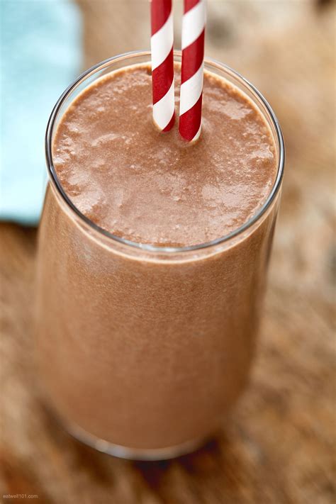 Avocado Chocolate Smoothie Recipe – Best Chocolate Smoothie Recipe ...
