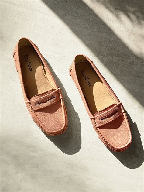 Women's Pink Premium Solid Slip-On Casual Loafers