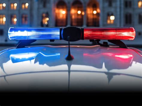 Are Police Strobe Lights Legal on Private Vehicles in India?