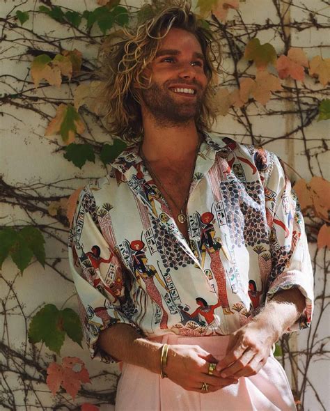 Hippie Fashion for Men: Deep Dive into Counterculture Style | FashionBeans