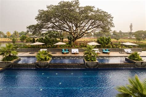 JW Marriott Bengaluru Prestige Golfshire Resort & Spa Pool: Pictures ...