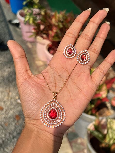 Premium diamond finish pendant set with chain product code D67 ...