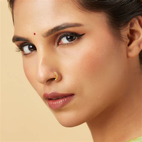 Swirl Delight Gold Nose Pin with Fluid Design | Yuvora