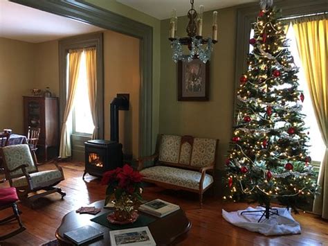 CULVERDENE HOUSE (Simcoe) - B&B Reviews, Photos, Rate Comparison ...