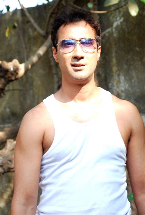 Tina Ki Chabbi film photo shoot with Ranvir Shorey candids at Aaram Nagar.