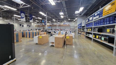 Lowe's Outlet Of Monrovia Photos
