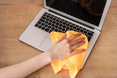 How to Clean Up MacBook 的图像结果