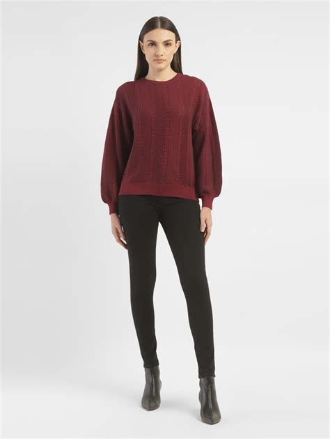 Women's Textured Maroon Crew Neck Sweater – Levis India Store