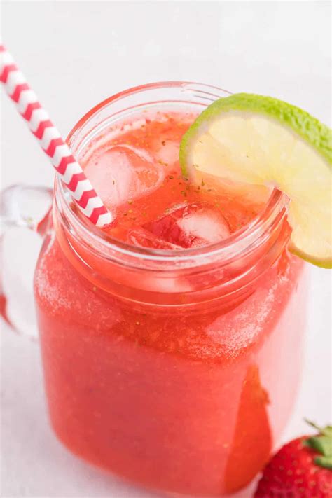 12 Fruity Strawberry Drinks Non Alcoholic - Walking On Sunshine Recipes