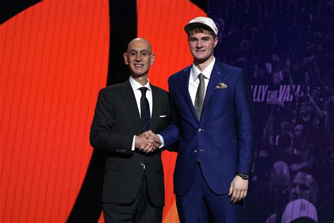 UConn's Liam McNeeley goes to Charlotte Hornets in NBA Draft