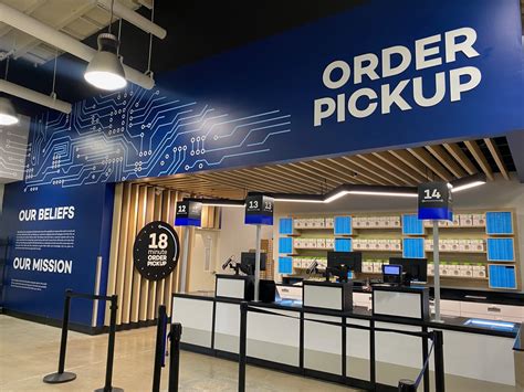 Micro Center Computer Store 的图像结果