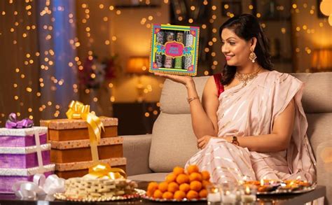 HARIBAS Gift Hamper for Diwali & Bhai Dooj|(Pack of 8 Jars) Gift Combo ...