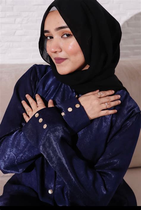 Nazli Velvet Touch - Luxe Blue – anahco