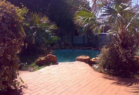 Kaya Selati, Carletonville