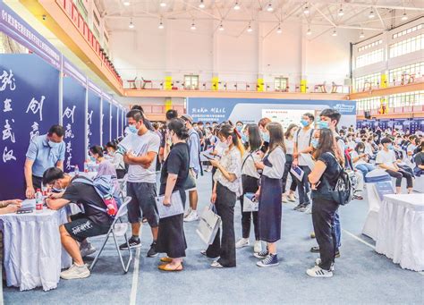 2021年武汉秋季校园巡回招聘活动启动 80余家企业提供高薪优岗万余个-荆楚网-湖北日报网