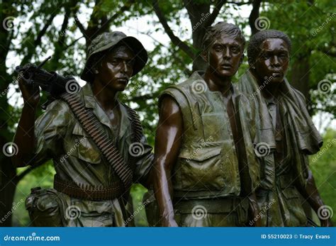 Three Servicemen Statue Vietnam Veterans Memorial Editorial Stock Photo ...