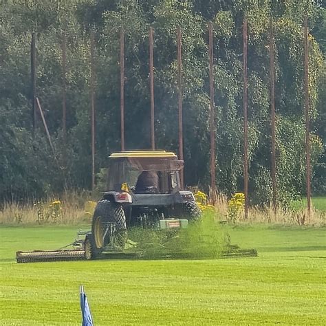 KINMEL PARK GOLF DRIVING RANGE AND 9 HOLE COURSE - All You Need to Know ...