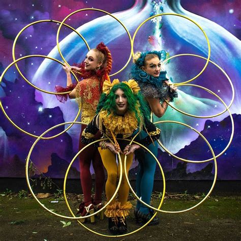 Hula Hoop Dance / Flow | Addictive Fitness