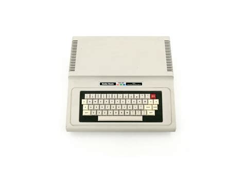 TRS-80 Color Computer 2 Programming 的图像结果