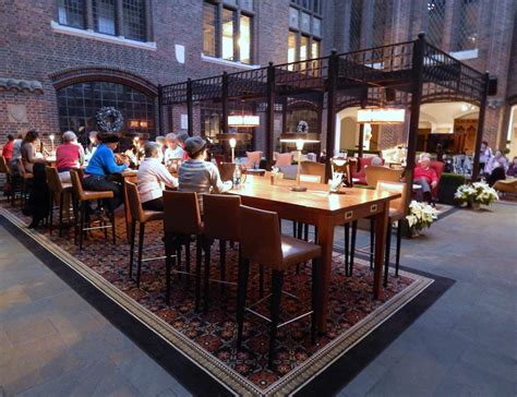 How to Find Detroit’s Best Hidden Bars | Detroit bars, Detroit restaurants, Hidden places