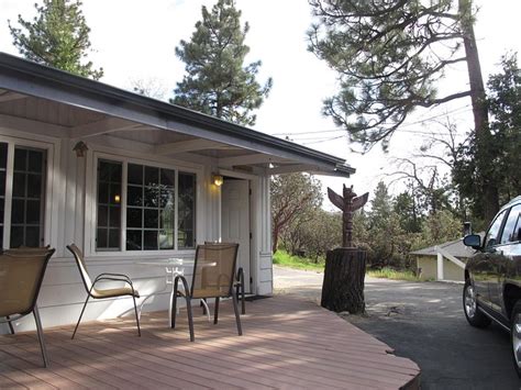 BLUEBIRD COTTAGE INN (Idyllwild) - Cottage Reviews, Photos, Rate ...