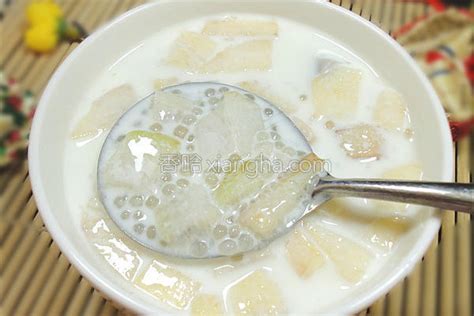 芋头椰汁西米露的做法_菜谱_香哈网