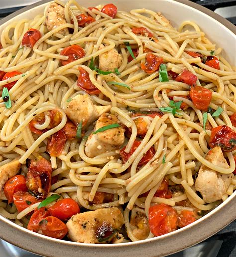 Bruschetta Chicken Pasta - The Cookin Chicks