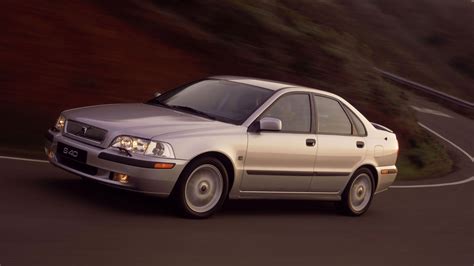 Volvo S40 Gen 1 | The Original S40 Saloon | Volvo Cars