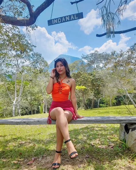 🦋N A Y E L I E S C O B A L🦋 | 💦👙🫧🐽 | Instagram