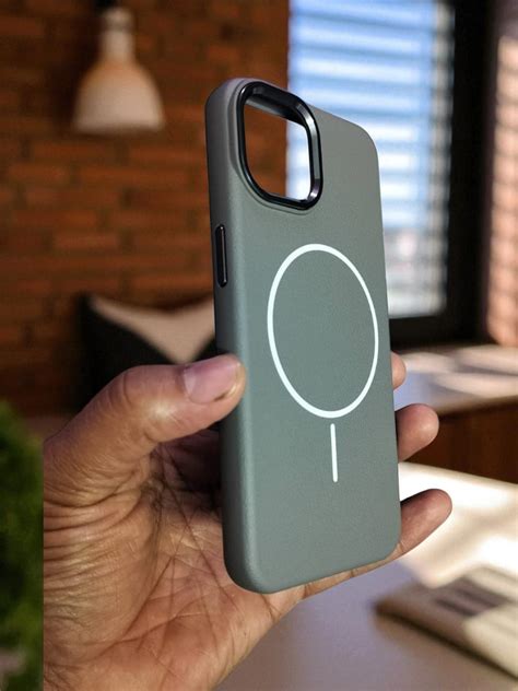 Elegant Grey - Leather MagSafe Phone Case – CoverStall
