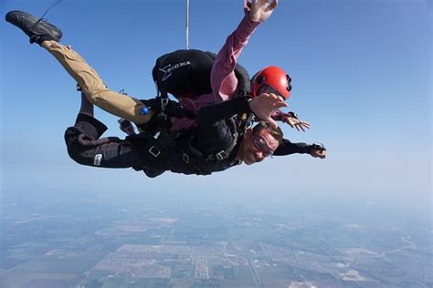 Skydive Spaceland Houston (Rosharon) - 2022 What to Know Before You Go ...