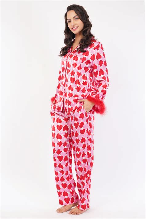 ISLAY : Women's Fashion | Tracksuits, Nightwear, Lounge wear & More