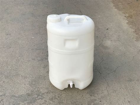 现货塑料酒桶批发 多种规格可选 手提式酒桶水桶油桶带放气阀-阿里巴巴
