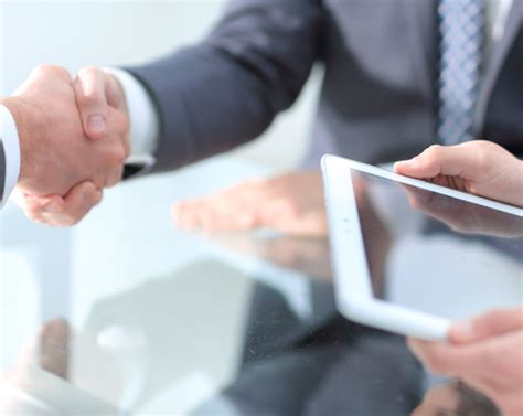 Owner with Business Closing 的图像结果