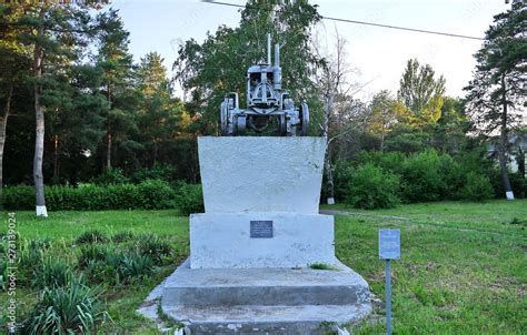 Monument to labor glory - "Universal" tractor in Siversk