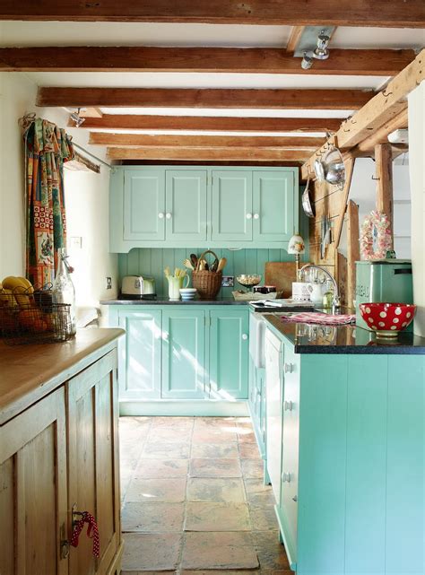 Country kitchens: 20 country kitchen ideas to add rustic charm | Real Homes