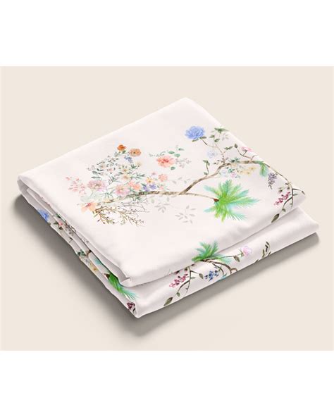 SATIN TALES – Aura Bedding