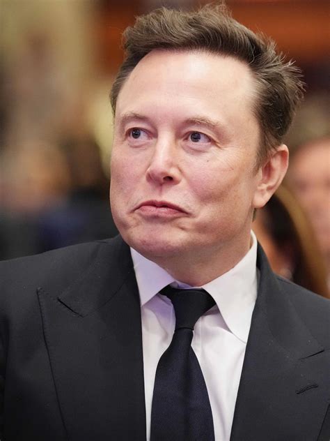 Elon Musk Height: How Tall Is the Billionaire?