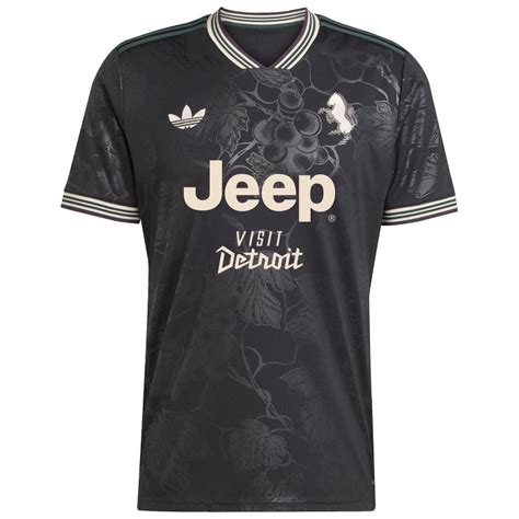 Juventus Official Online Store | home & away shirts, kits, training ...