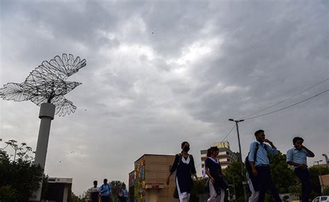 पूरे उत्‍तर भारत में आज भी बारिश के आसार, जानिए देश के मौसम का अनुमान ...