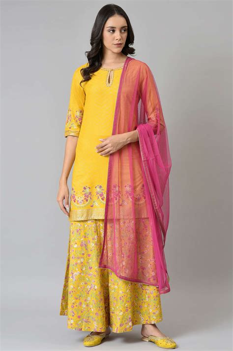 Buy Yellow Embroidered kurta Wth Culottes And Pink Dupatta @ 5999 | W ...