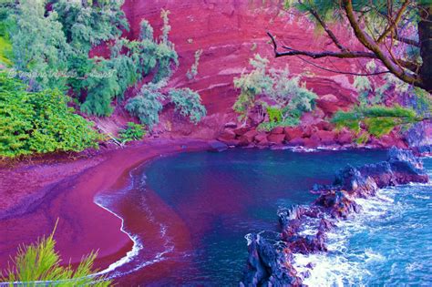 pink, purple, and blue beach in Hawaii. | Hawaii beaches, Red sand ...