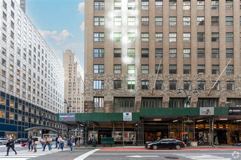122 E 42nd St, New York, NY 10168 - The Chanin Building | LoopNet