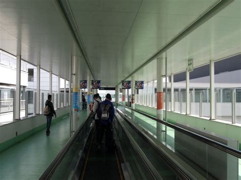 Japanese Airport finds new way to make pre-flight time fun for passengers