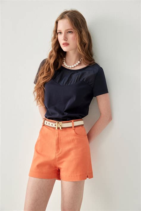 Business-Casual 女生 的图像结果