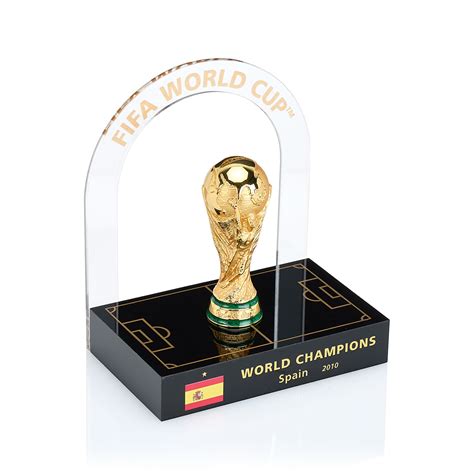 FIFA World Cup Trophy Backside 的图像结果