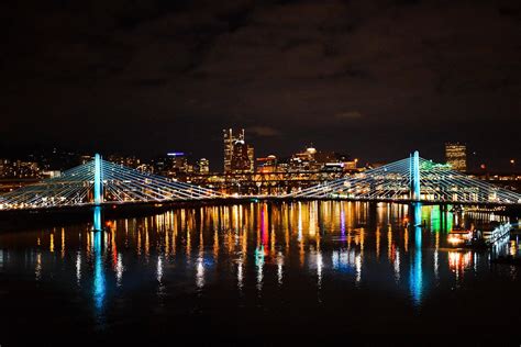 Got this shot from the Ross Island bridge on Friday night. Pretty happy ...
